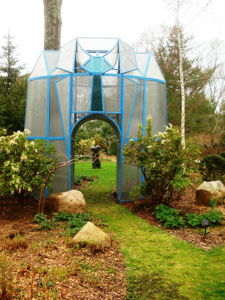 Entrance+to+a+Garden